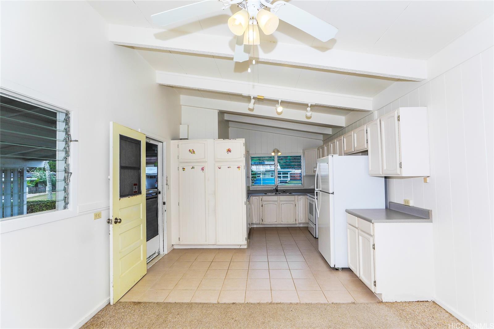 1366  Manu Aloha Street Kukanono, Kailua home - photo 8 of 25