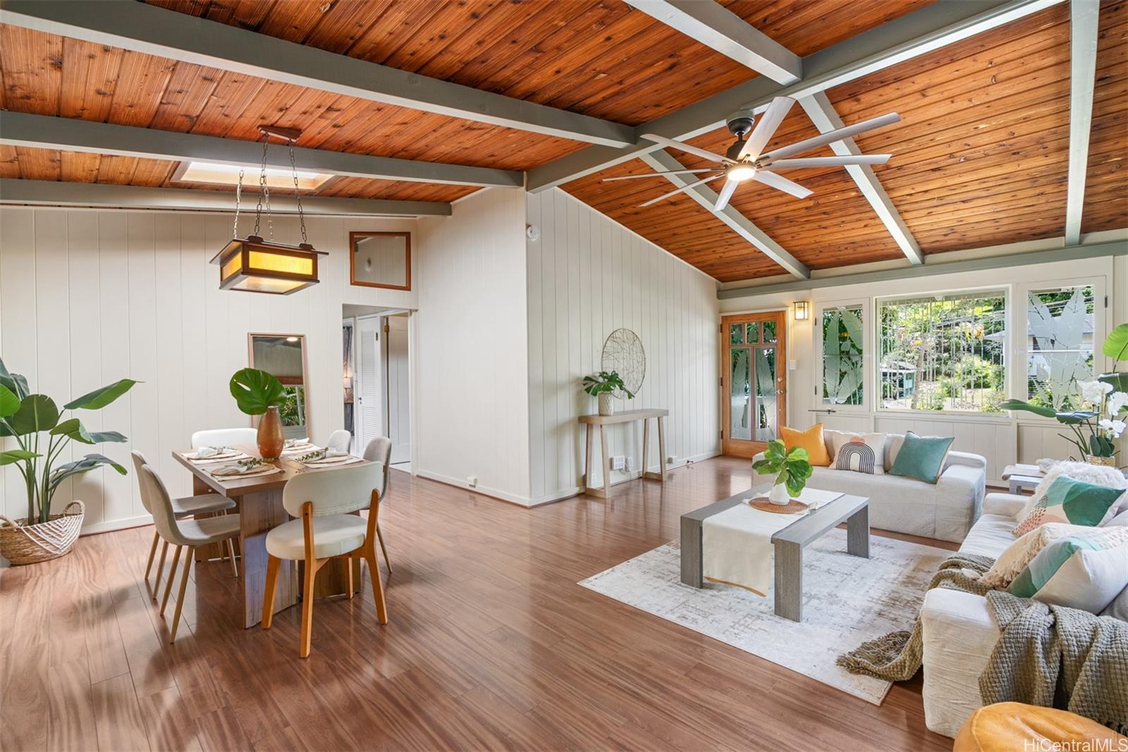 1371  Hele Street Keolu Hills, Kailua home - photo 2 of 25