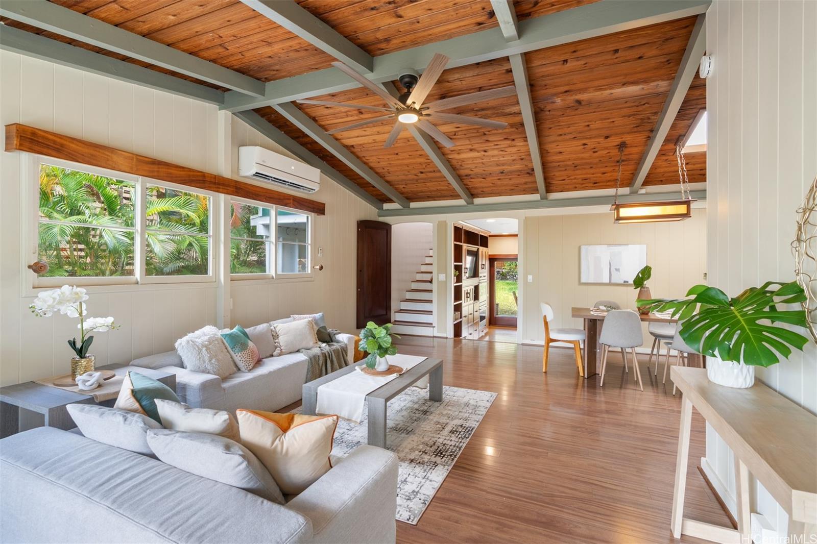 1371  Hele Street Keolu Hills, Kailua home - photo 3 of 25
