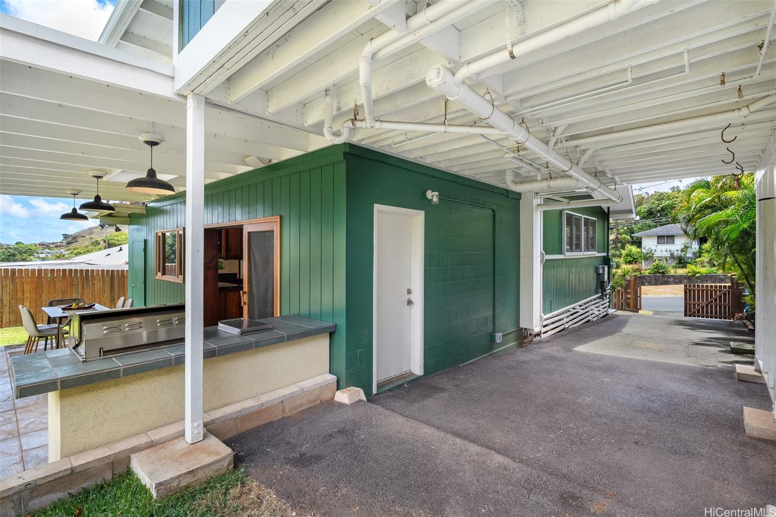 1371  Hele Street Keolu Hills, Kailua home - photo 24 of 25