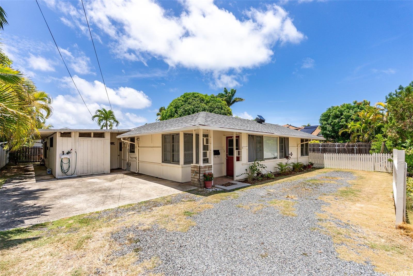 138  Kapaa Street Kalama Tract, Kailua home - photo 3 of 21