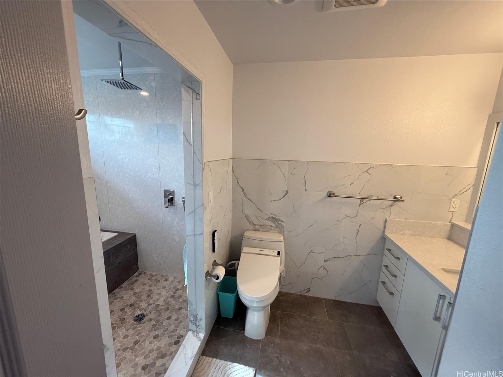 1380 Hoona St Pearl City - Rental - photo 15 of 23