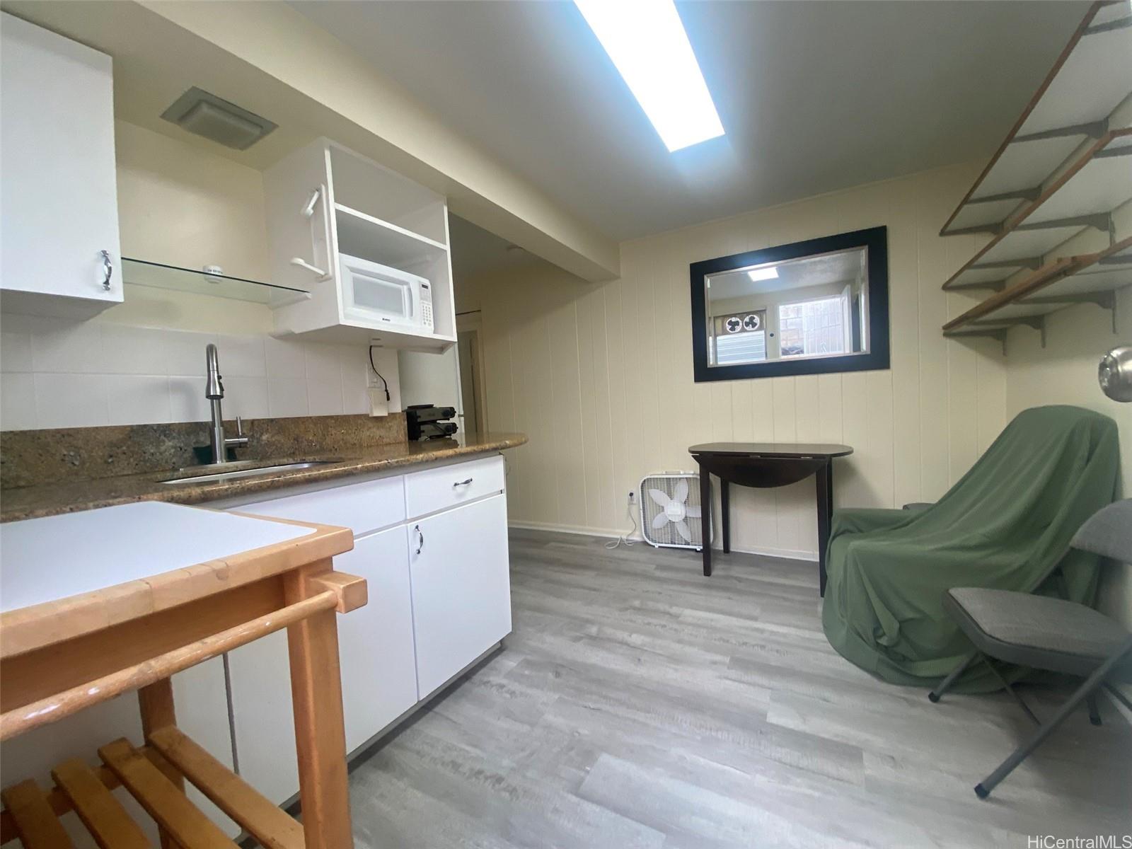 1382 Frank St Honolulu - Rental - photo 4 of 10