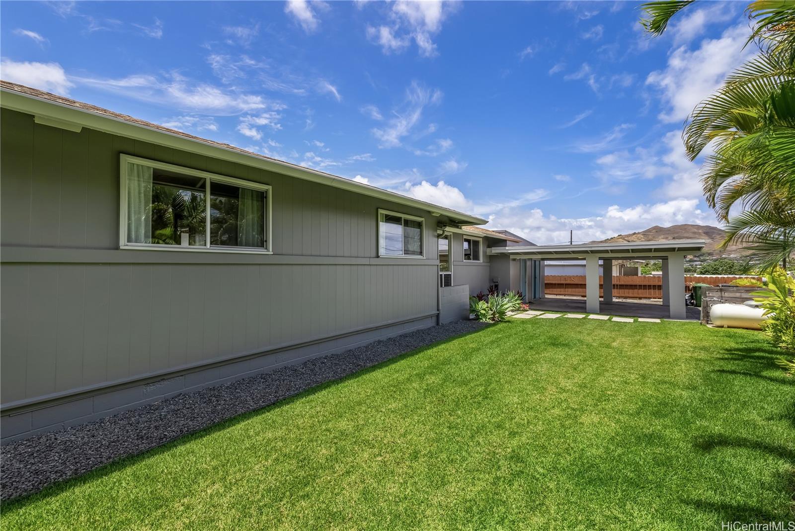 1384  Nanawale Place Enchanted Lake, Kailua home - photo 23 of 25