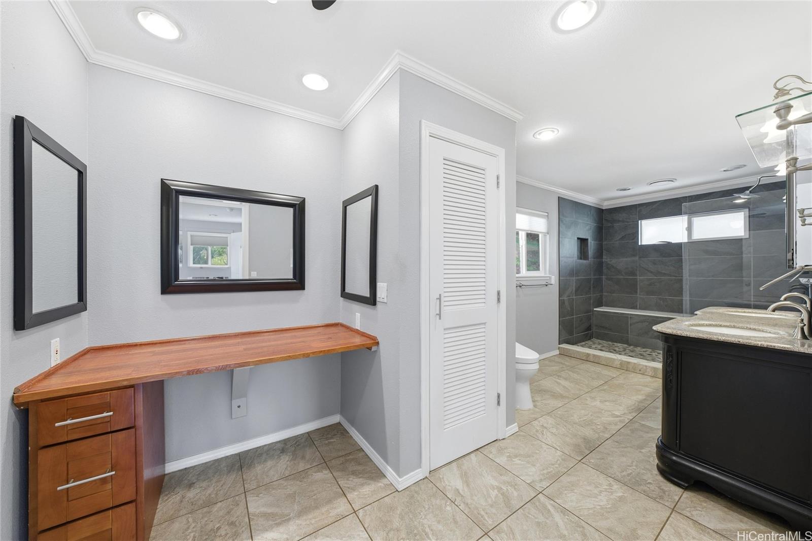 1386  Nanialii Street Keolu Hills, Kailua home - photo 17 of 25