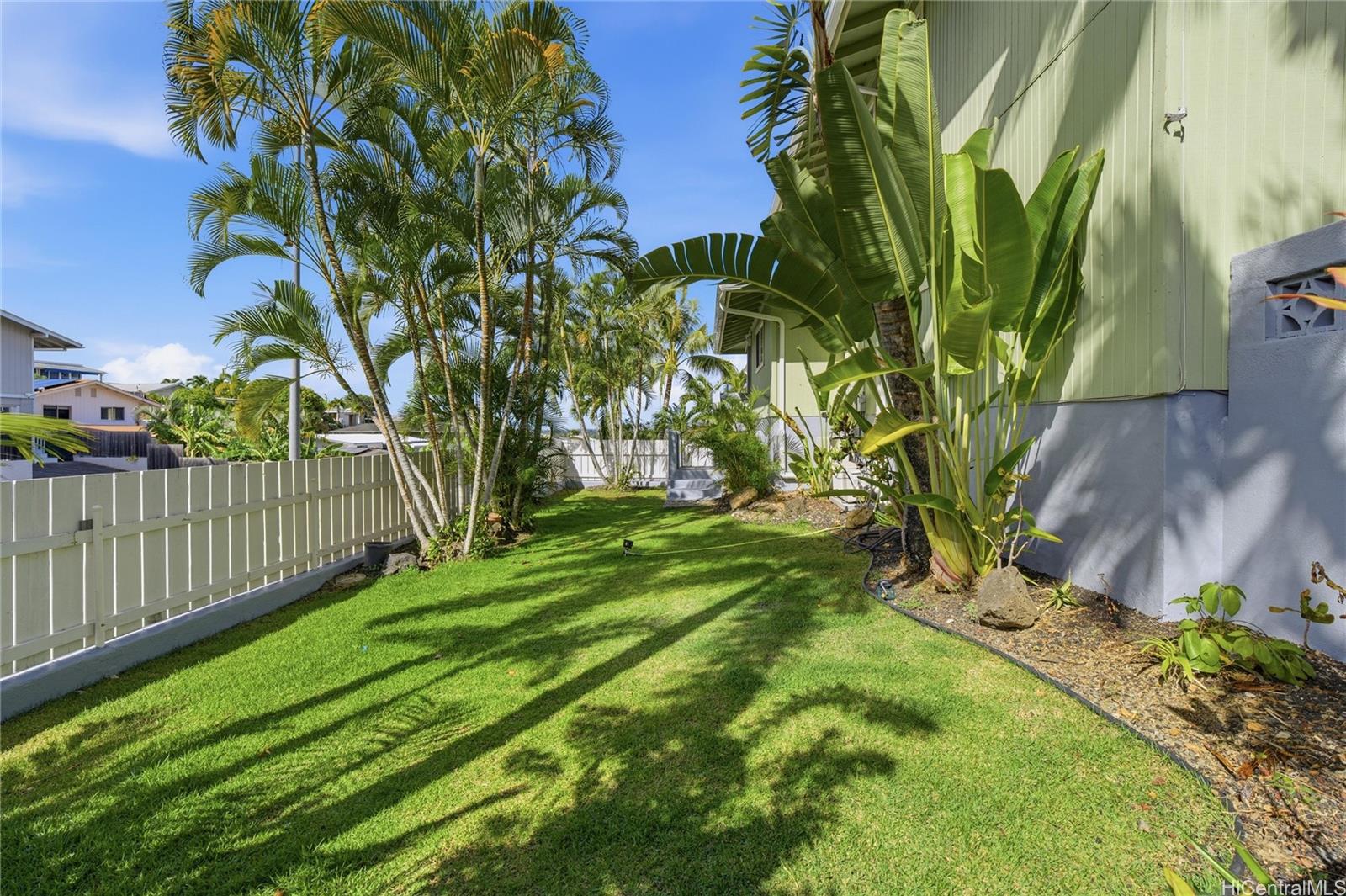 1386  Nanialii Street Keolu Hills, Kailua home - photo 23 of 25