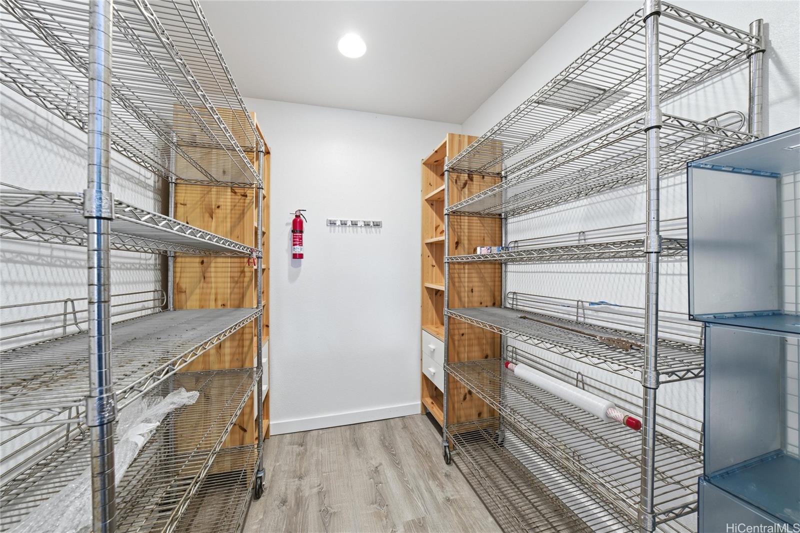 1386  Nanialii Street Keolu Hills, Kailua home - photo 9 of 25