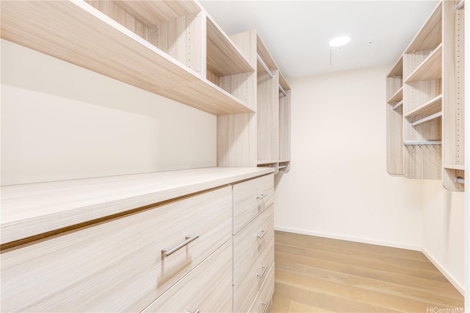 Park Lane condo # 1406, Honolulu, Hawaii - photo 13 of 25