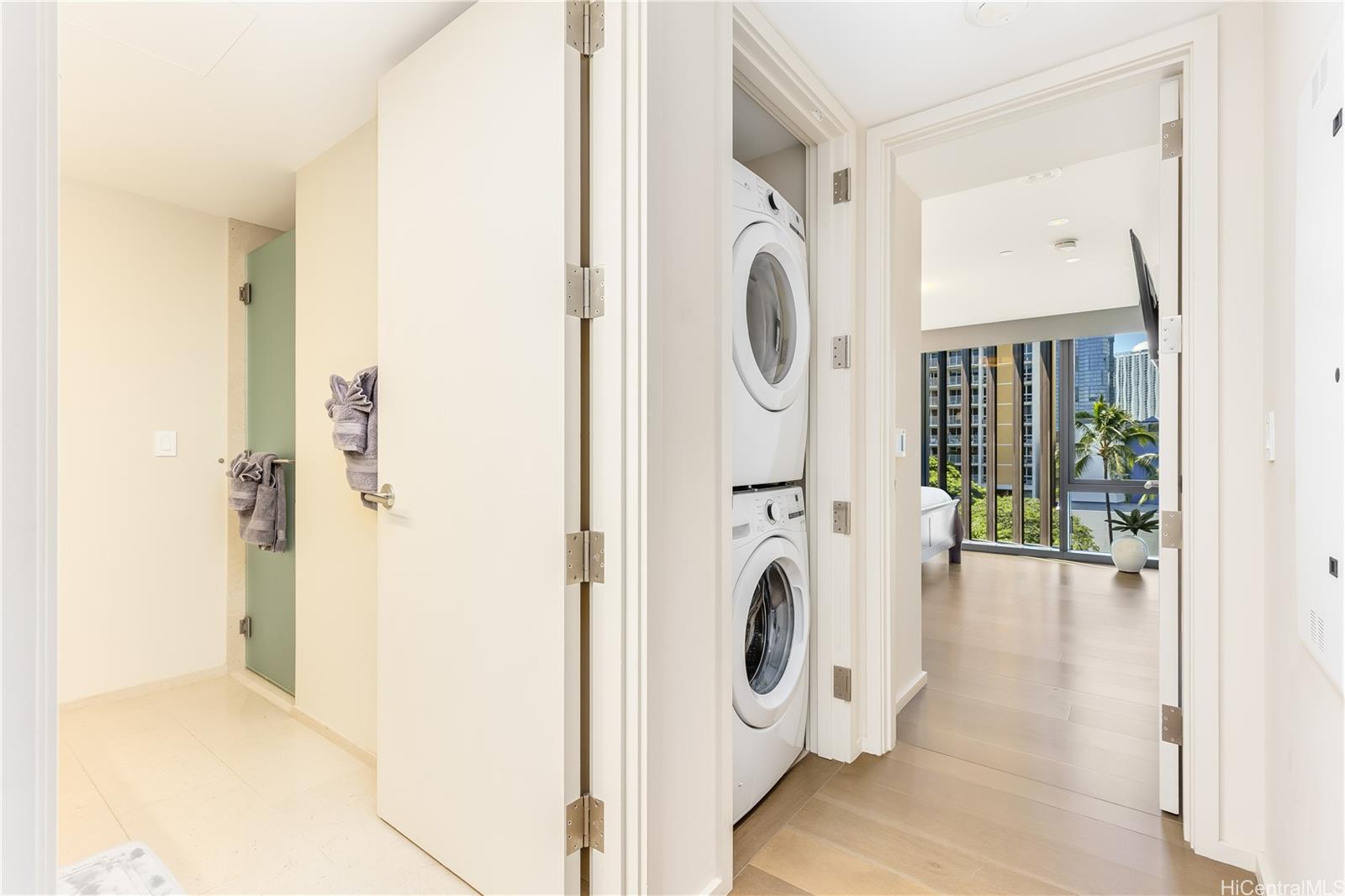 Park Lane condo # 1406, Honolulu, Hawaii - photo 9 of 25