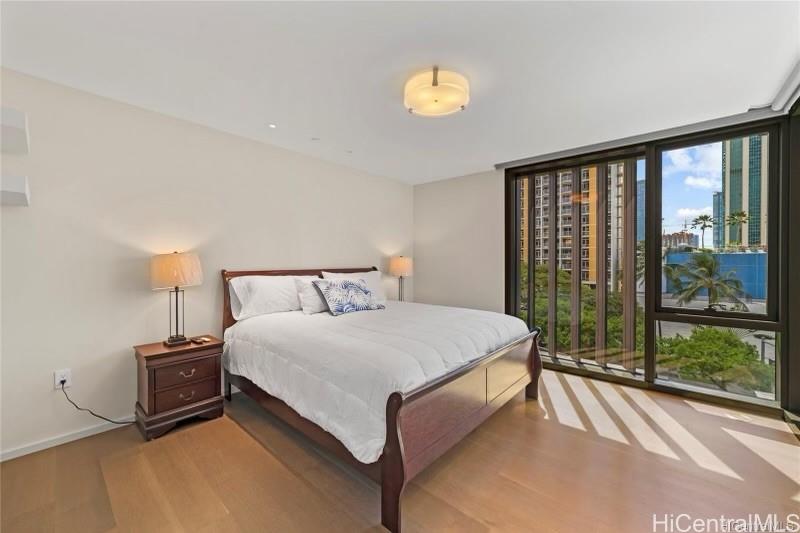 Park Lane condo # 1406, Honolulu, Hawaii - photo 14 of 17