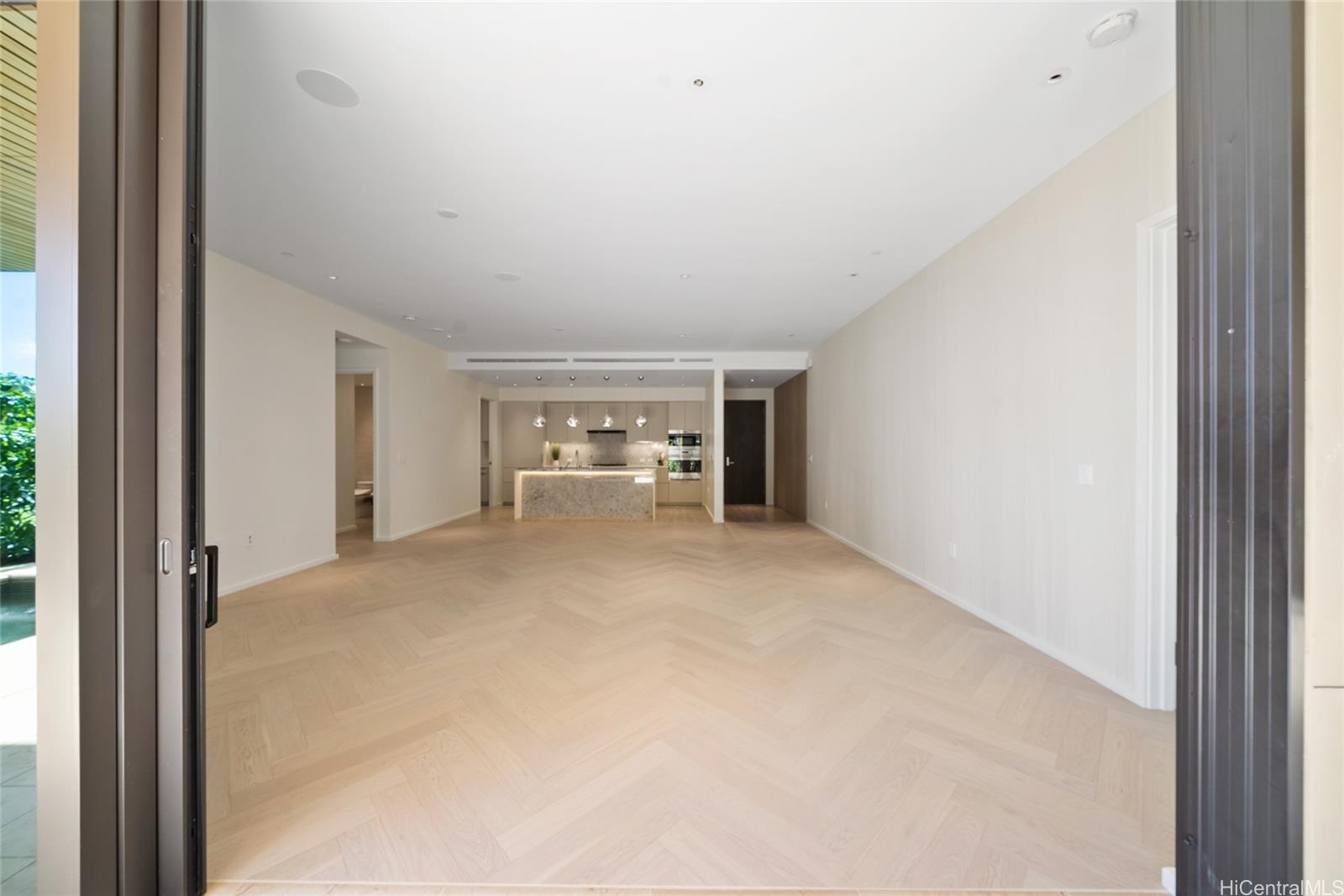 Park Lane condo # 2302, Honolulu, Hawaii - photo 2 of 25