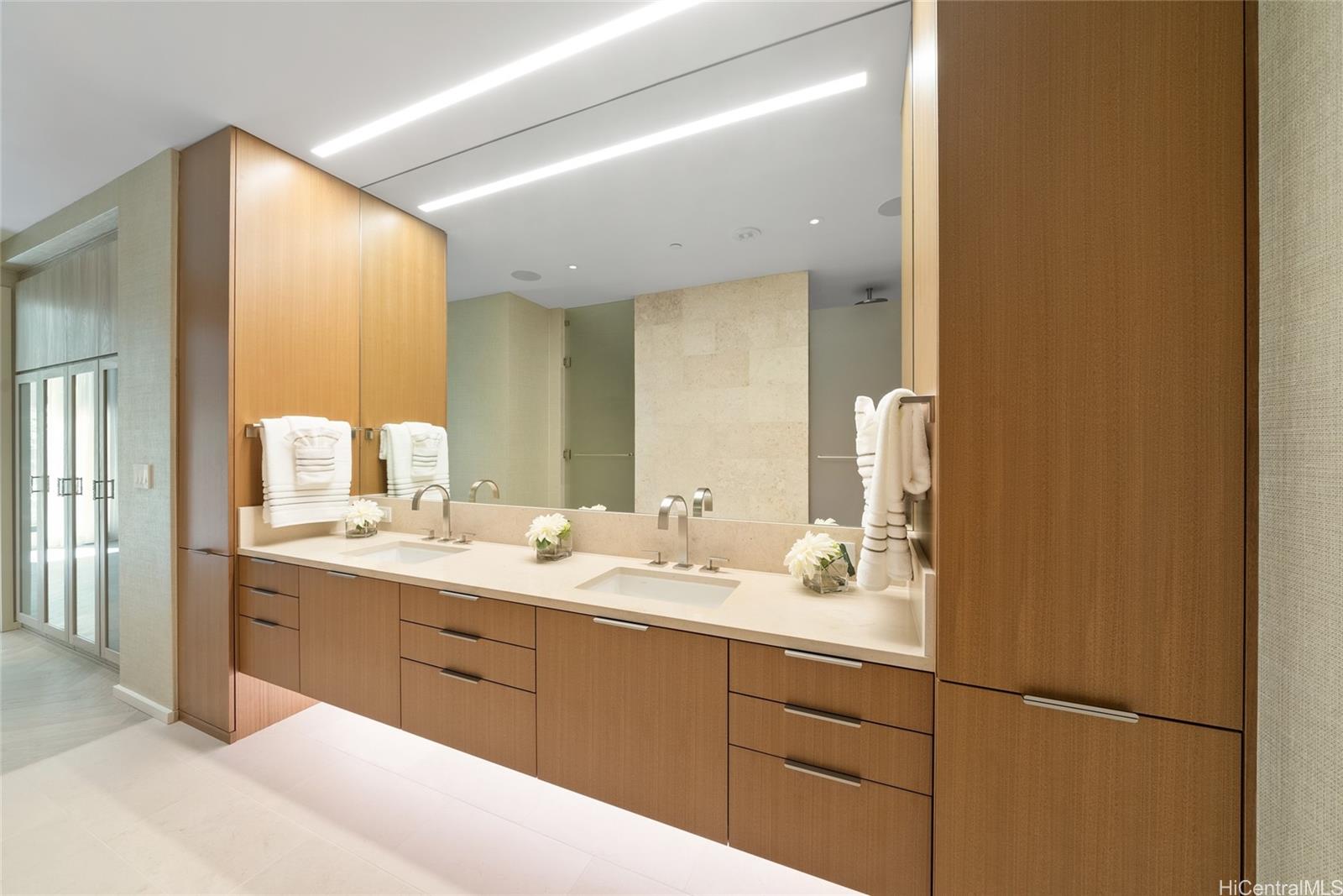 Park Lane condo # 2302, Honolulu, Hawaii - photo 18 of 25