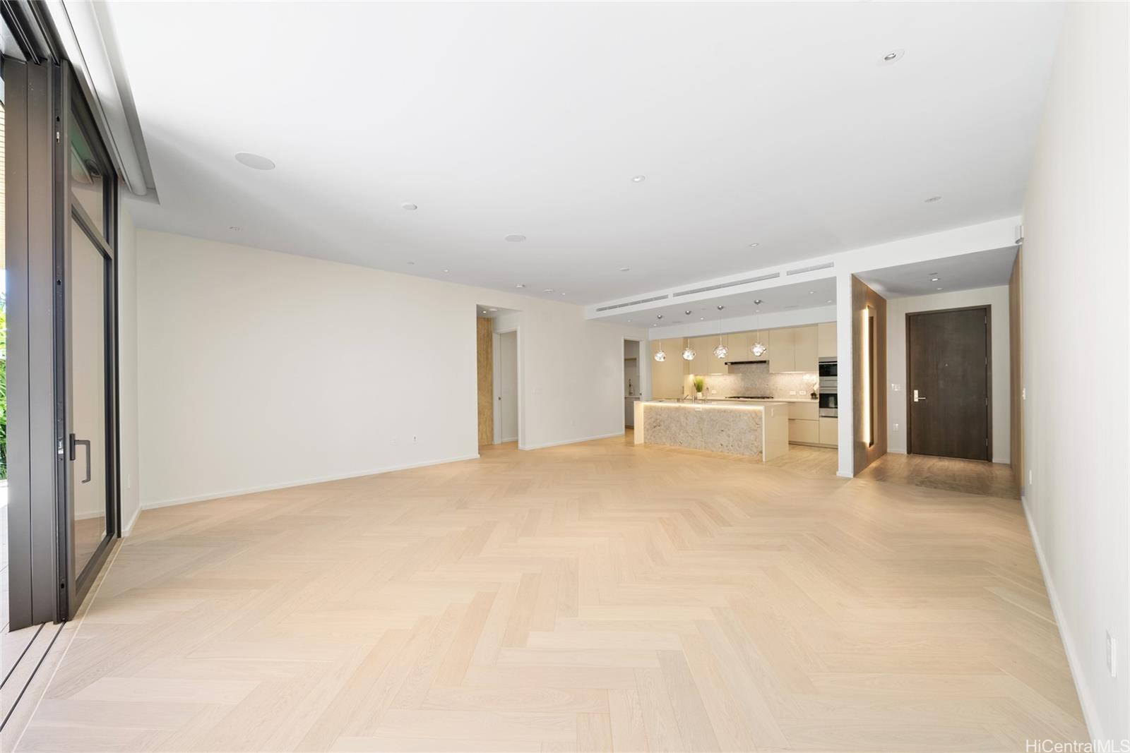 Park Lane condo # 2302, Honolulu, Hawaii - photo 3 of 25