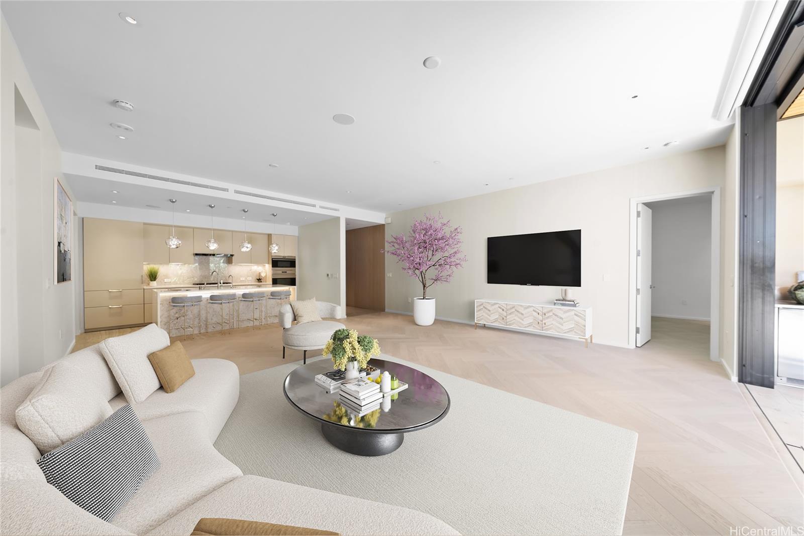 Park Lane condo # 2302, Honolulu, Hawaii - photo 3 of 25