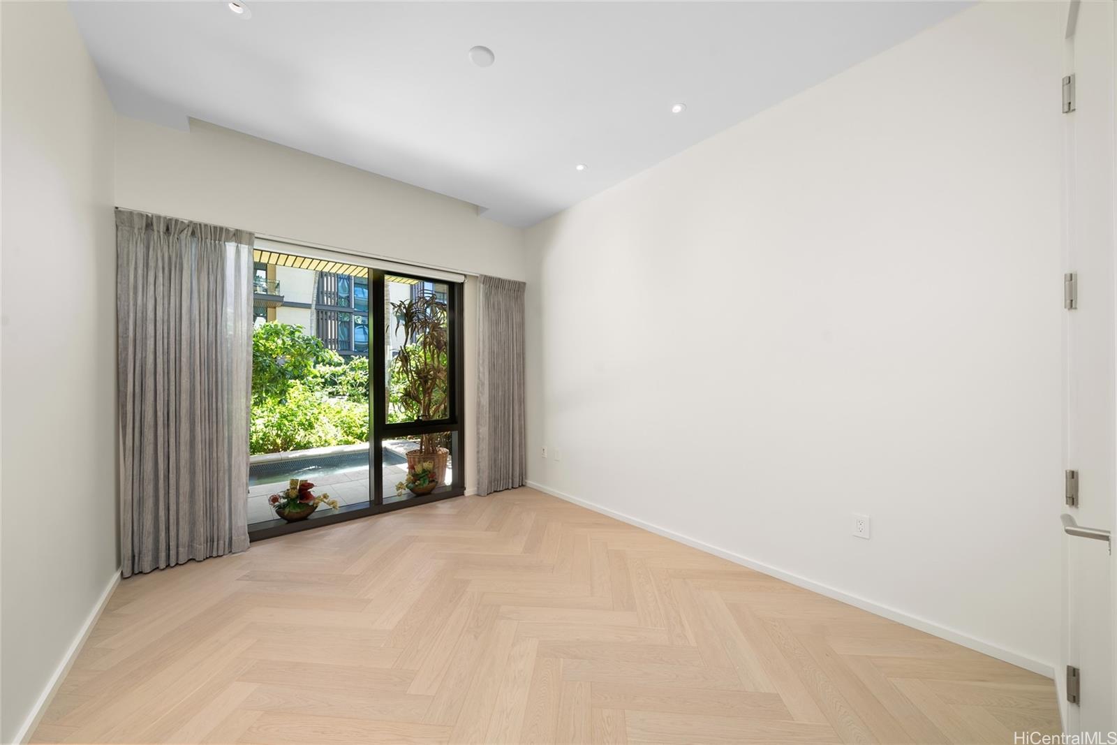 Park Lane condo # 2302, Honolulu, Hawaii - photo 22 of 25