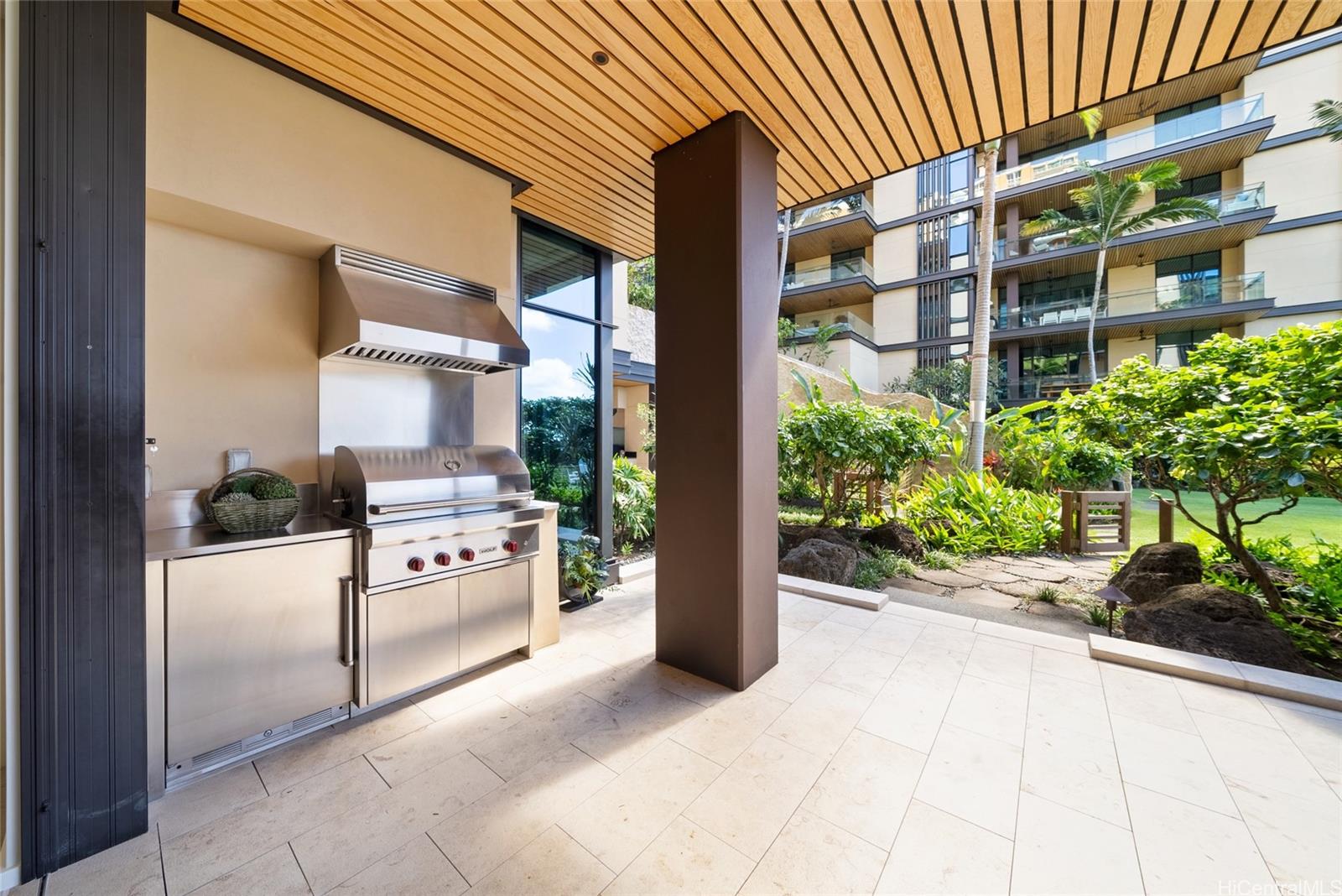 Park Lane condo # 2302, Honolulu, Hawaii - photo 23 of 25