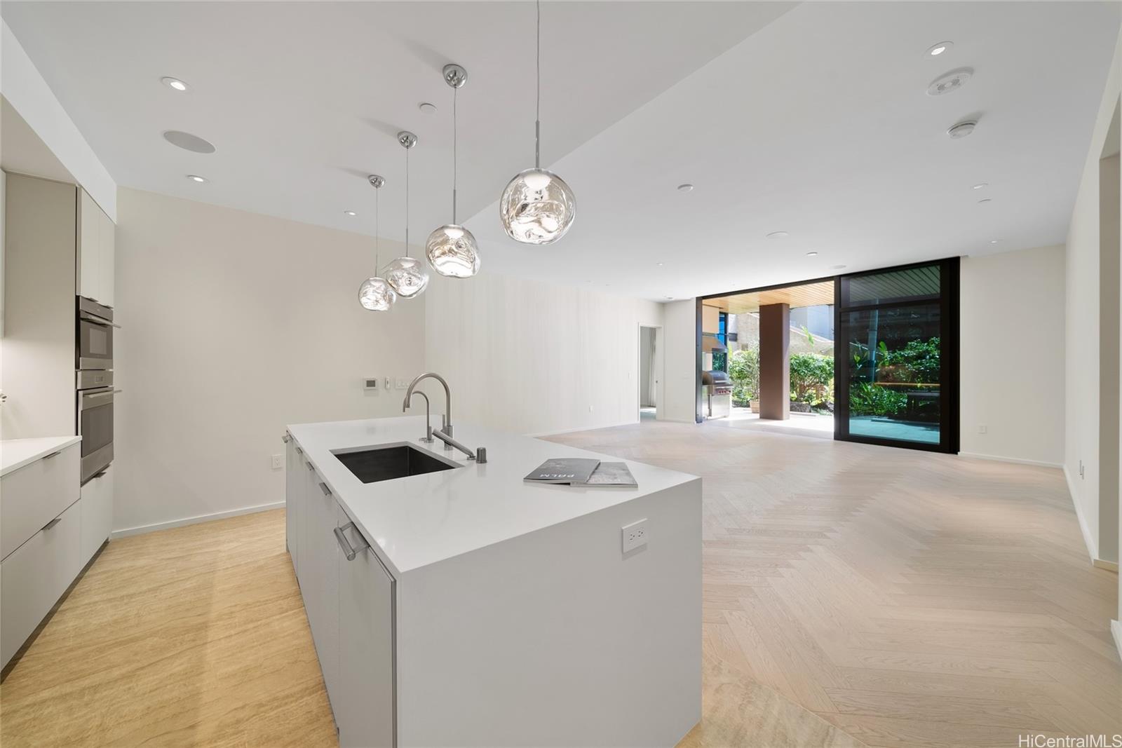 Park Lane condo # 2302, Honolulu, Hawaii - photo 9 of 25