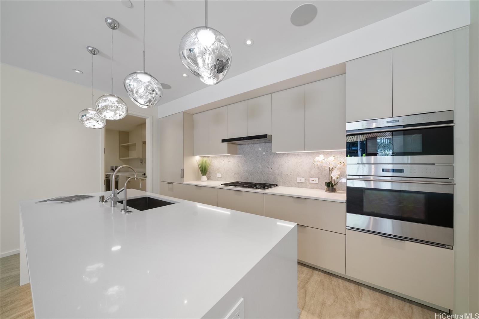 Park Lane condo # 2302, Honolulu, Hawaii - photo 10 of 25