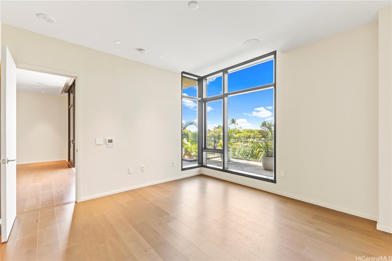 Park Lane condo # 2303, Honolulu, Hawaii - photo 10 of 19