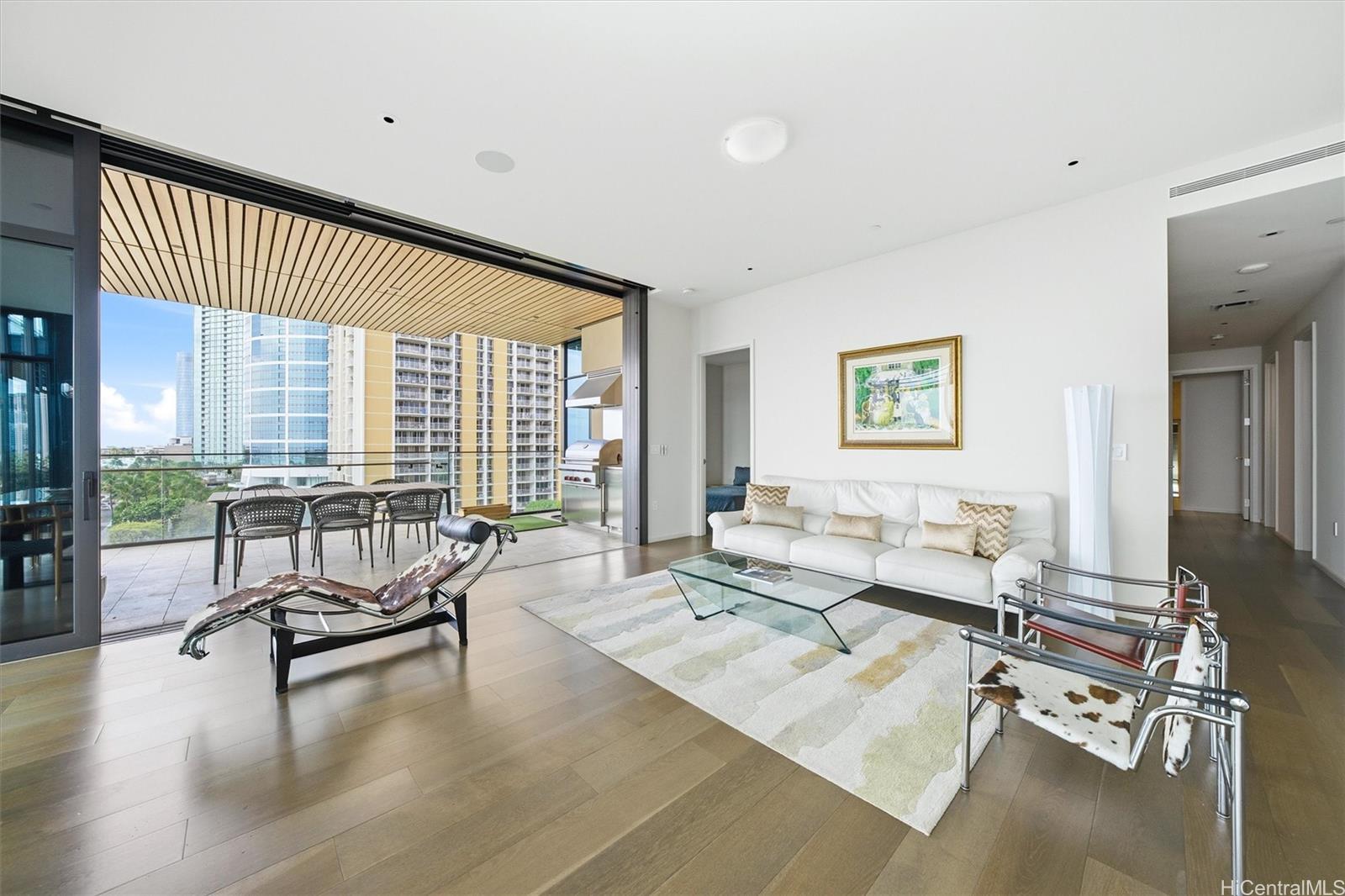 Park Lane condo # 2701, Honolulu, Hawaii - photo 6 of 25