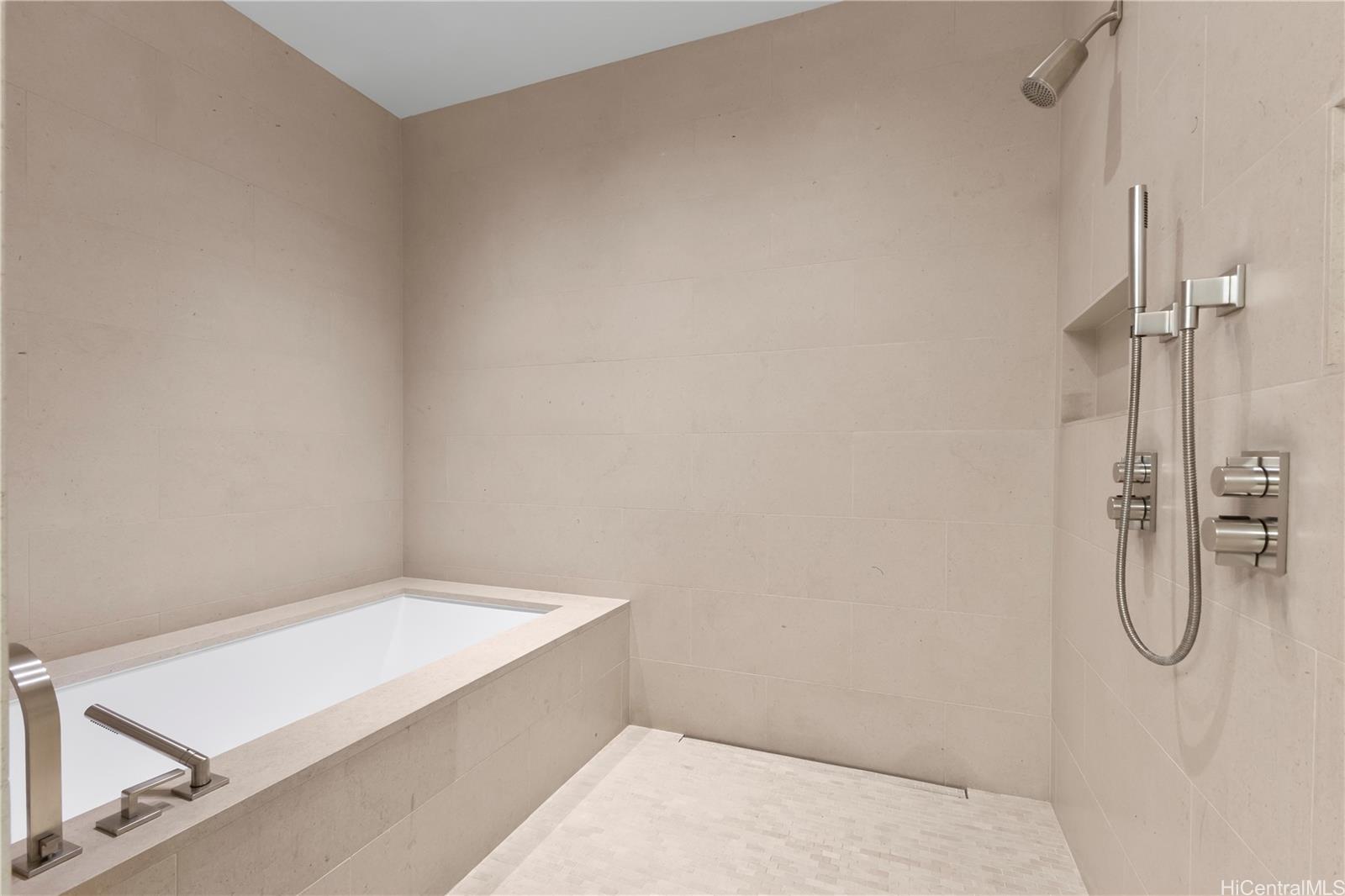 1388 Ala Moana Blvd Honolulu - Rental - photo 12 of 25