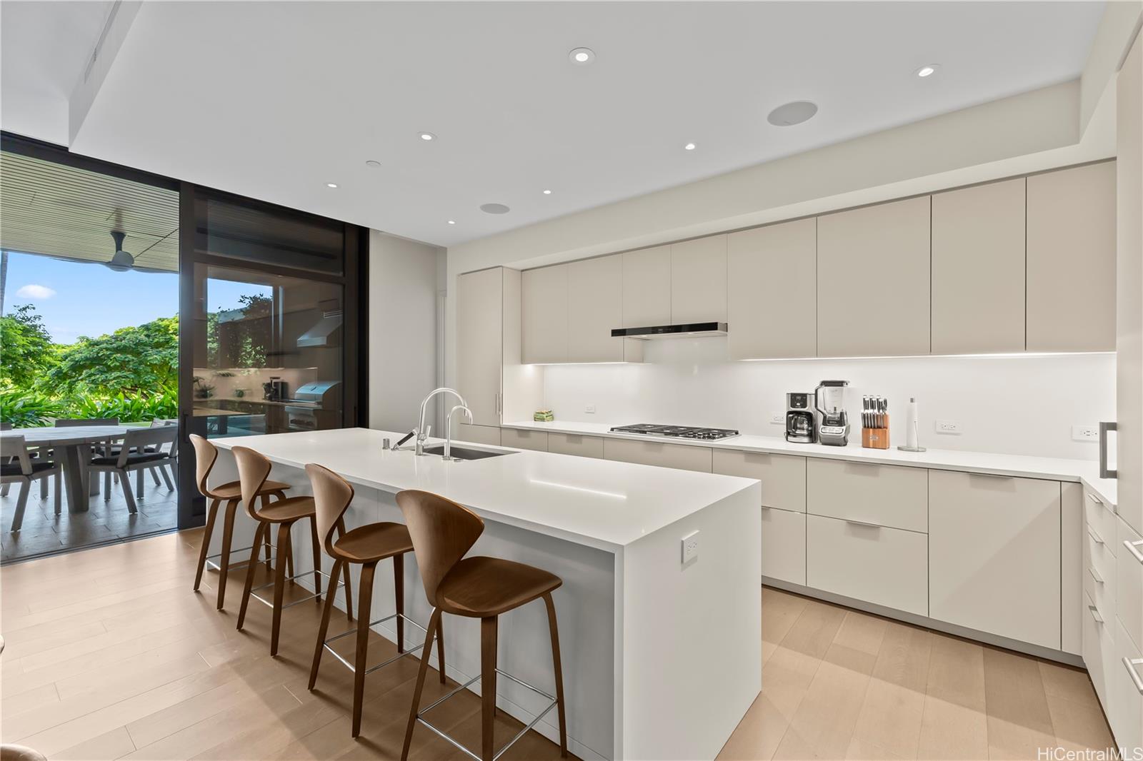 1388 Ala Moana Blvd Honolulu - Rental - photo 5 of 25