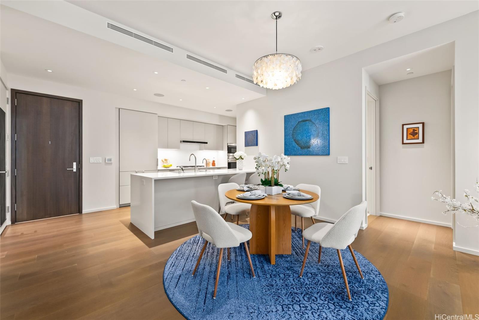 Park Lane condo # 5603, Honolulu, Hawaii - photo 6 of 25