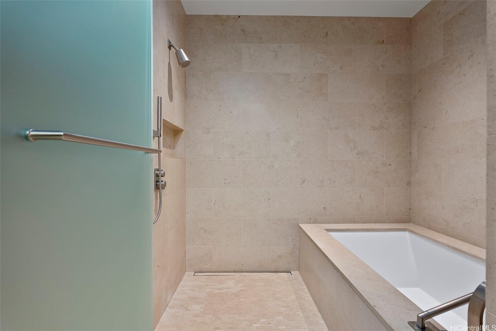 Park Lane condo # 5802, Honolulu, Hawaii - photo 15 of 25