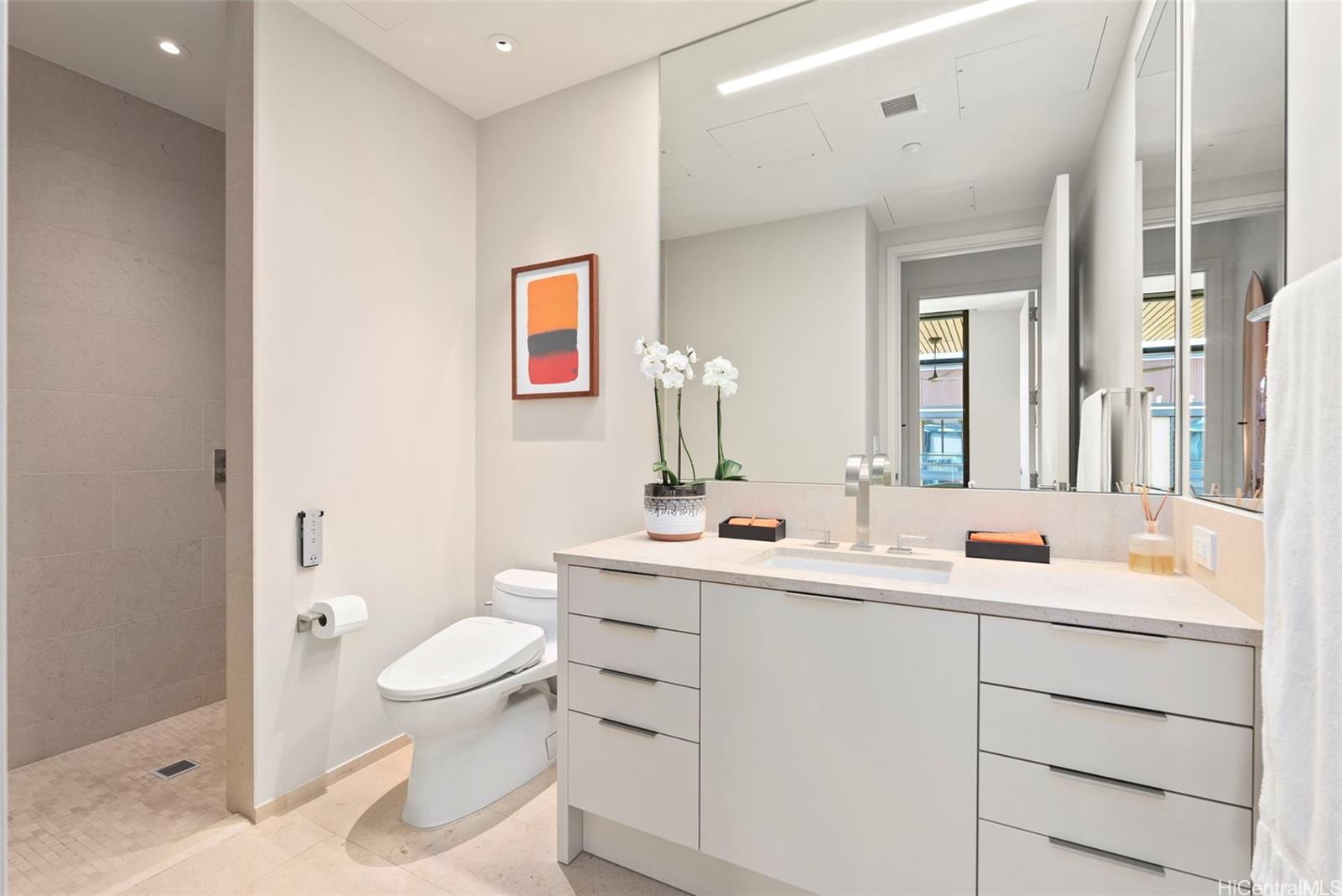 Park Lane condo # 5802, Honolulu, Hawaii - photo 17 of 25