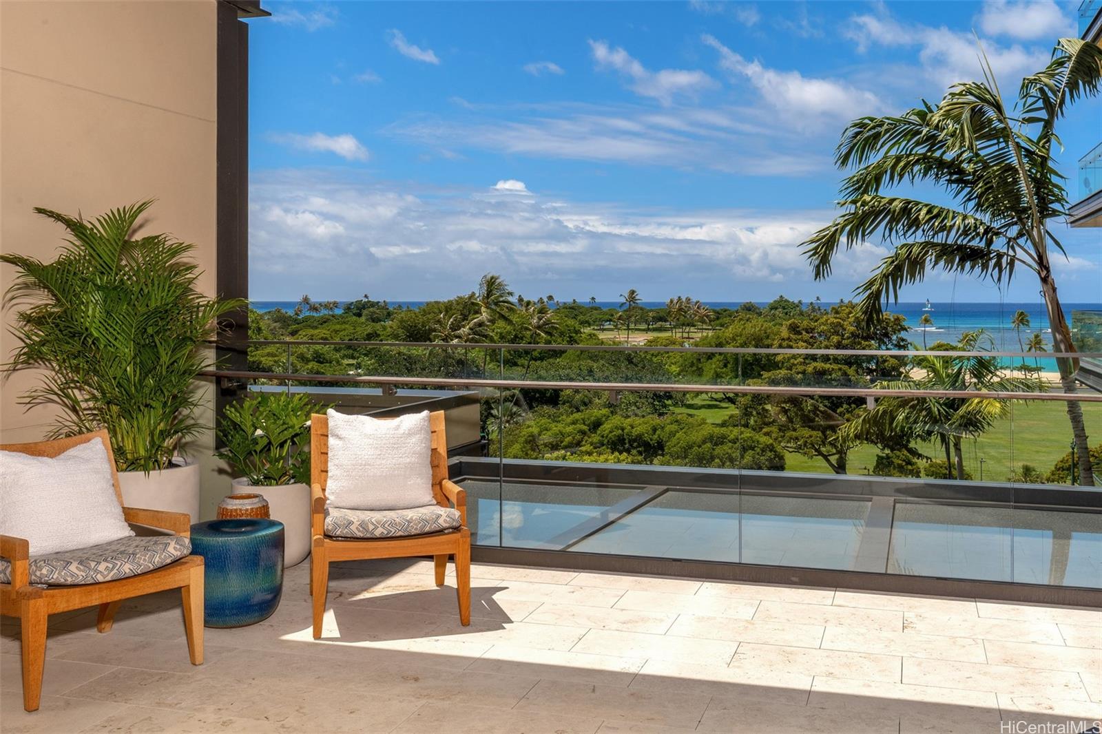 Park Lane condo # 6504, Honolulu, Hawaii - photo 4 of 25