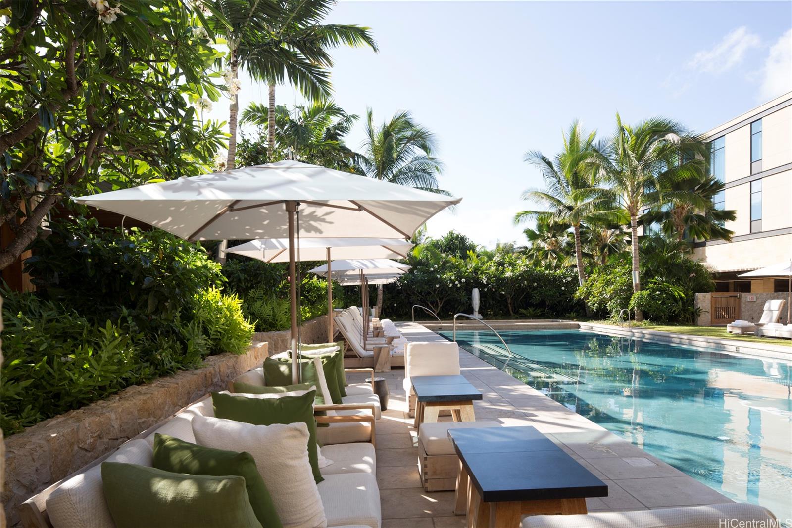 Park Lane condo # 6504, Honolulu, Hawaii - photo 3 of 23