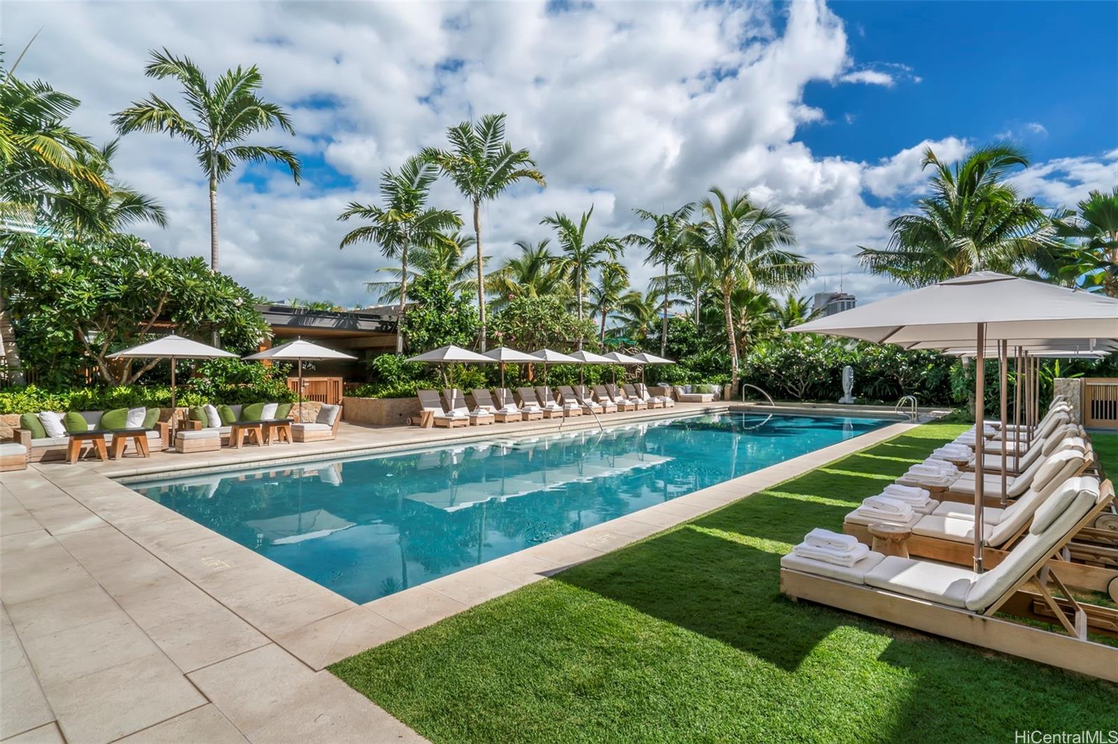 Park Lane condo # 6504, Honolulu, Hawaii - photo 4 of 23