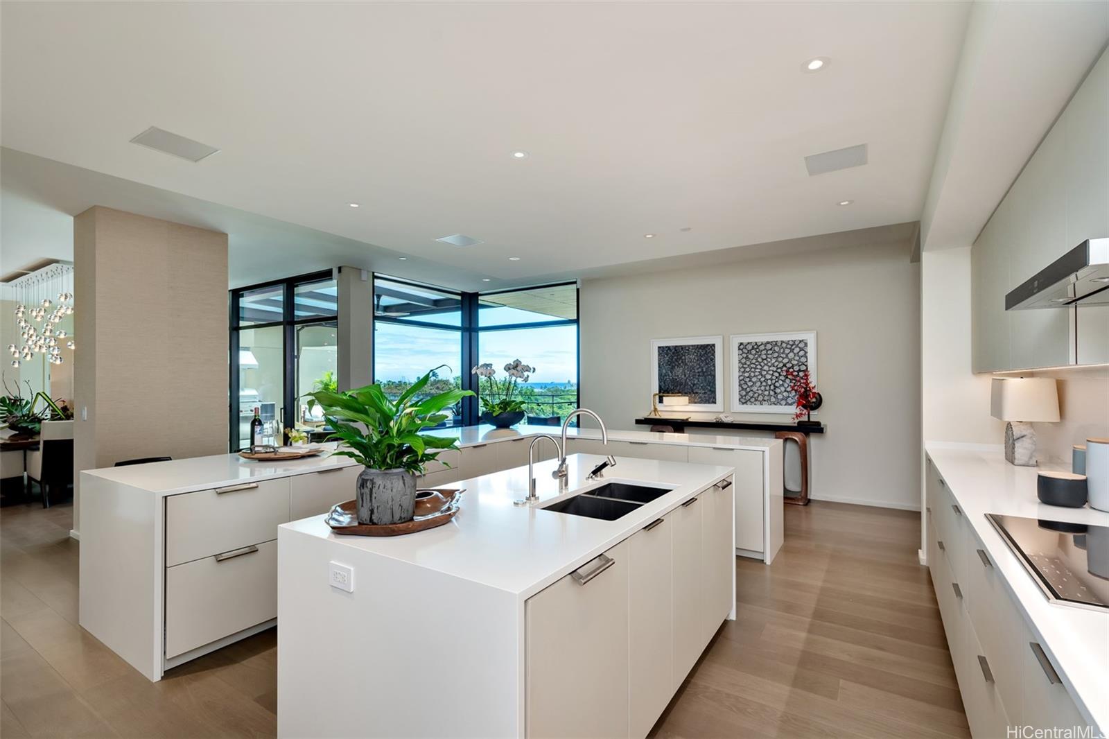 Park Lane condo # 6504, Honolulu, Hawaii - photo 8 of 23