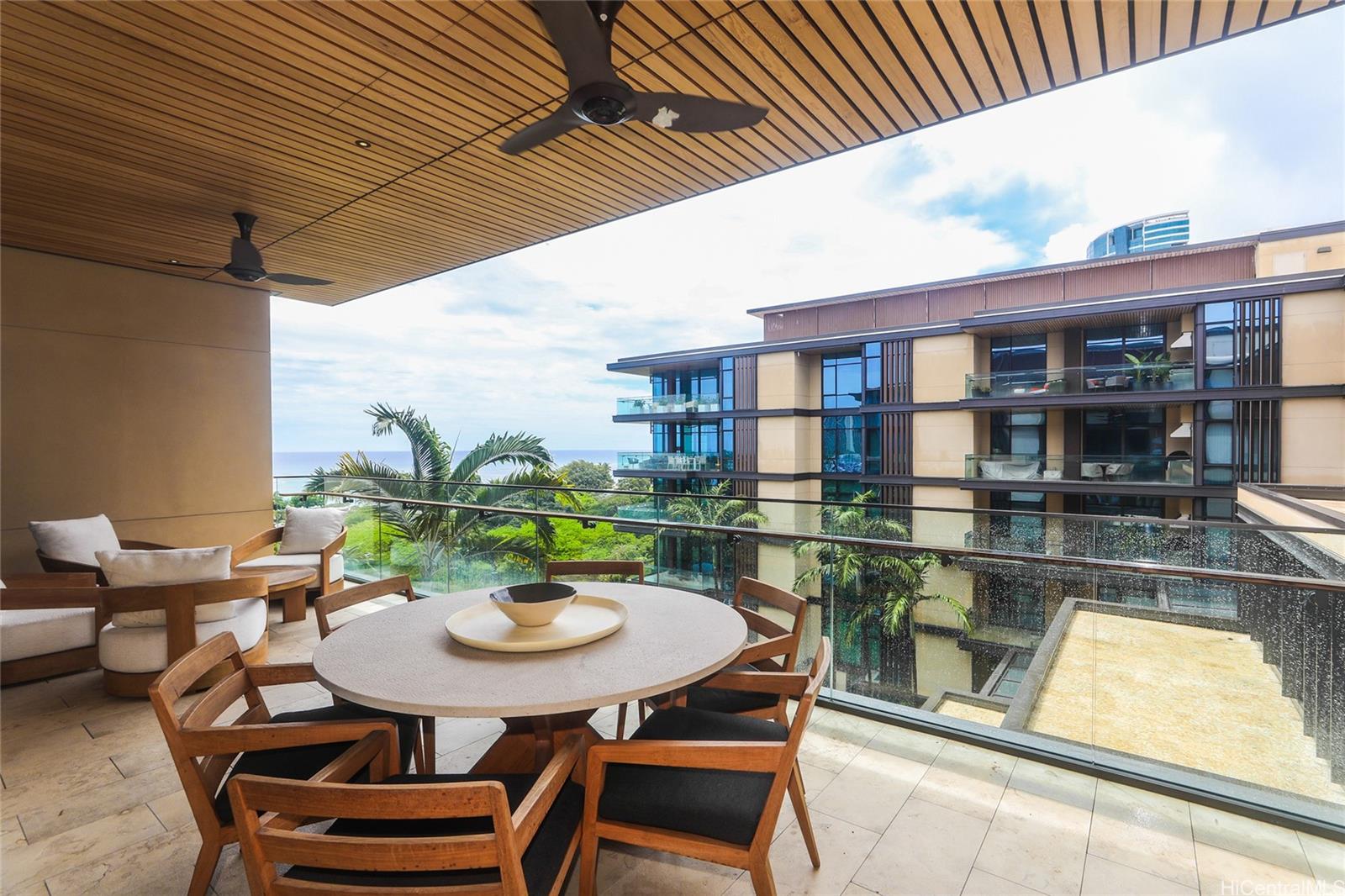 Park Lane condo # 6703, Honolulu, Hawaii - photo 3 of 17