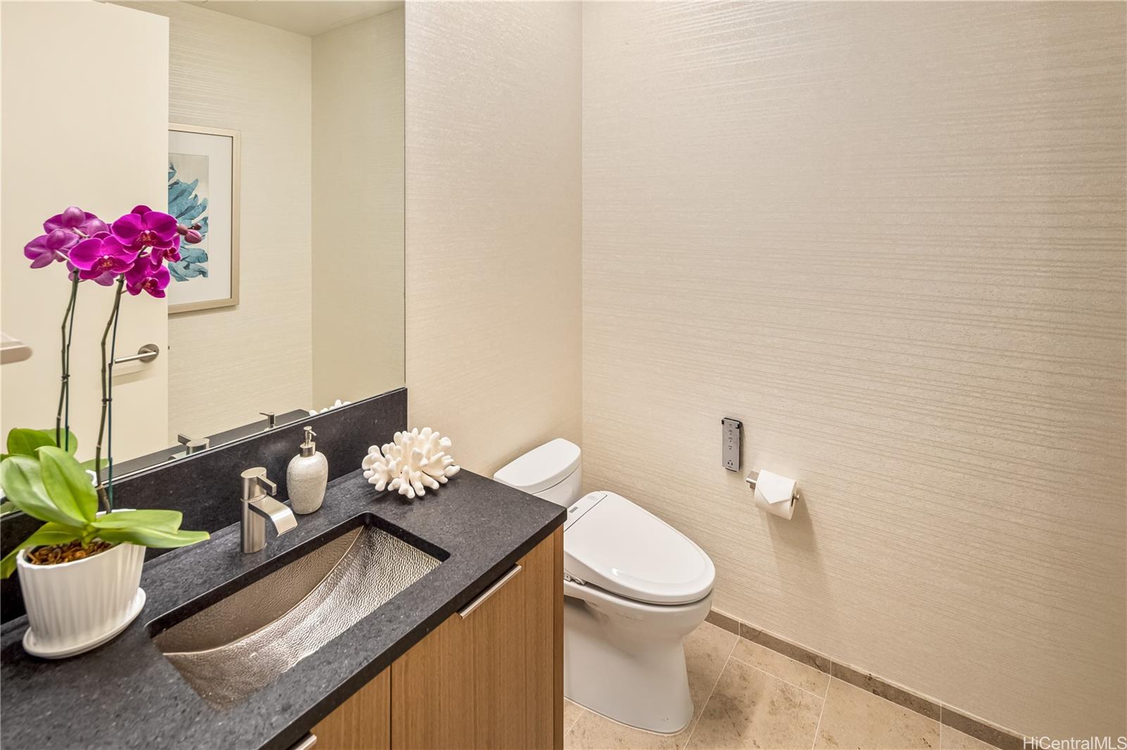 Park Lane condo # 6805, Honolulu, Hawaii - photo 19 of 25