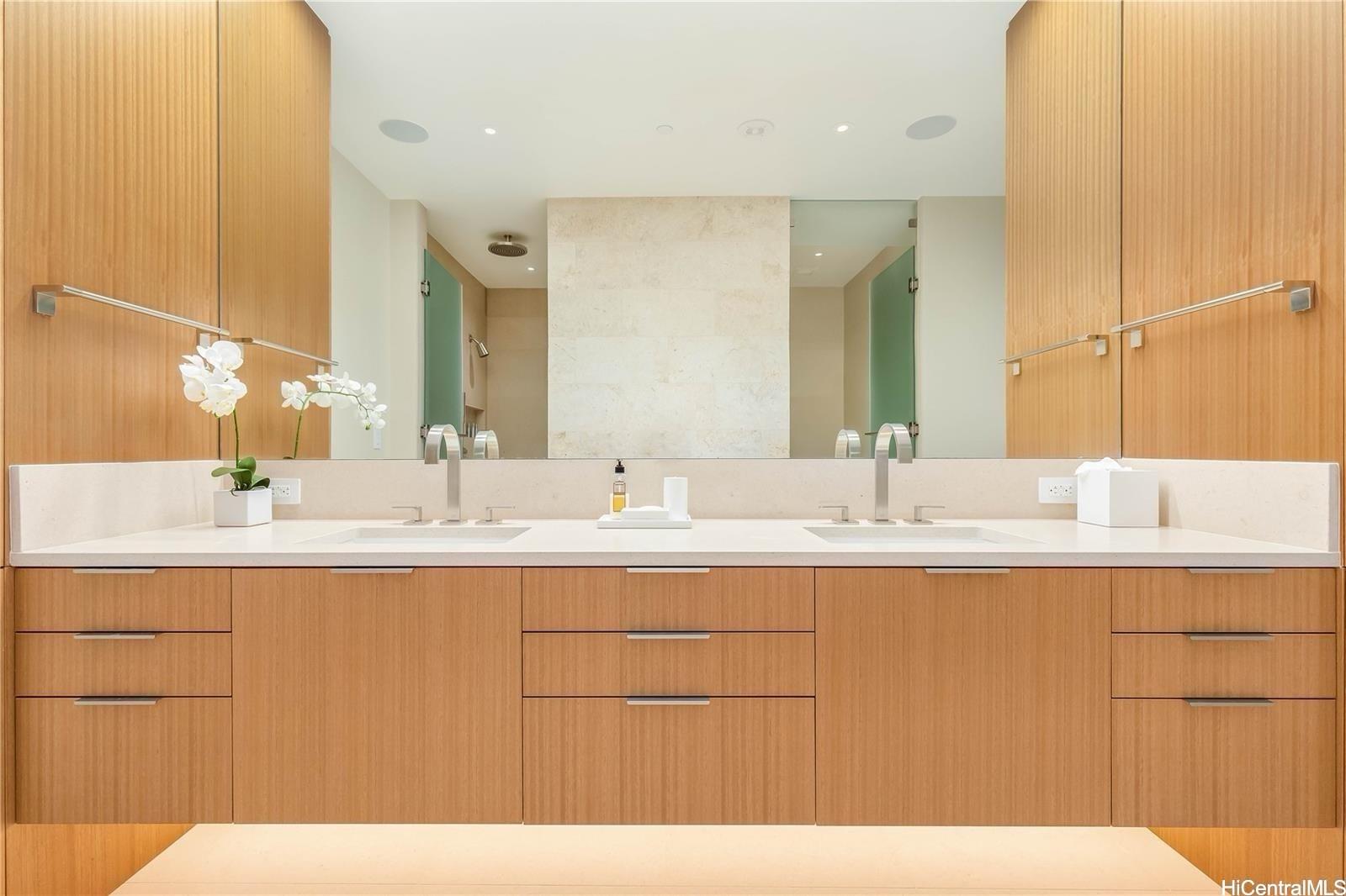 Park Lane condo # 7703, Honolulu, Hawaii - photo 18 of 25