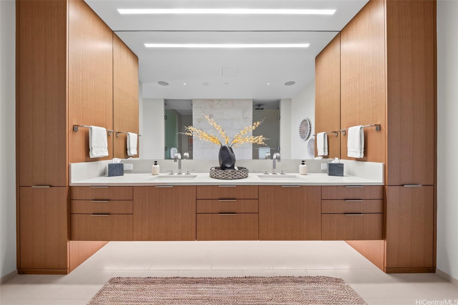 Park Lane condo # 8404, Honolulu, Hawaii - photo 11 of 20