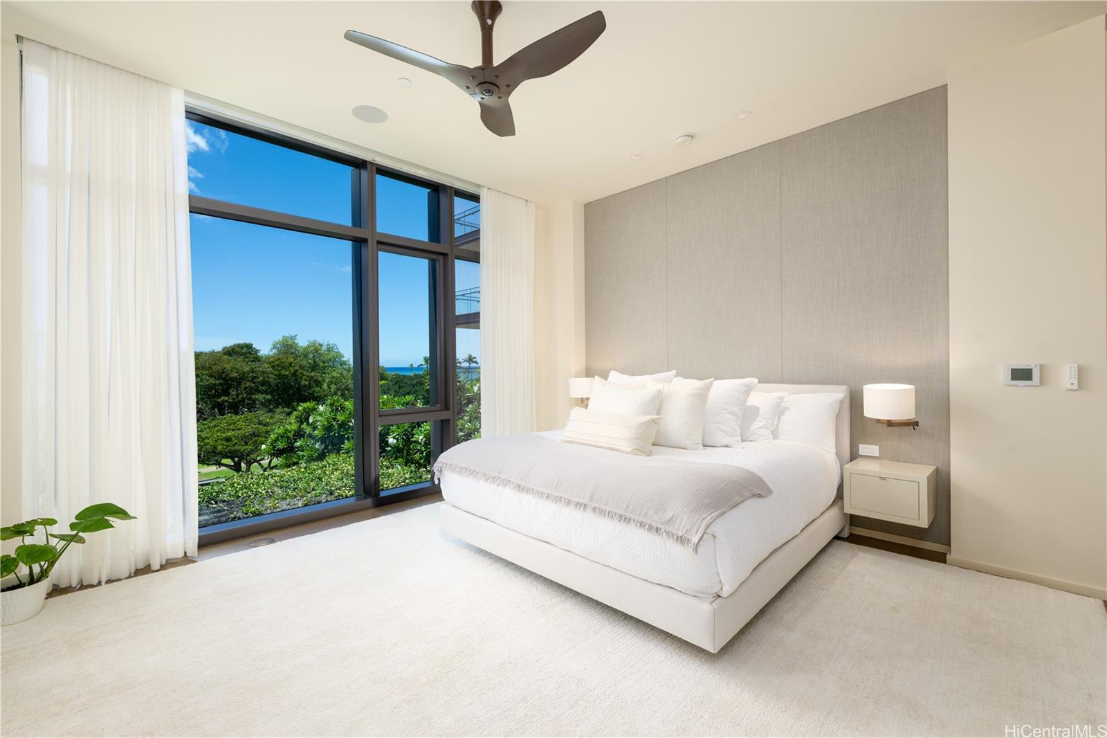 Park Lane condo # 8404, Honolulu, Hawaii - photo 13 of 18