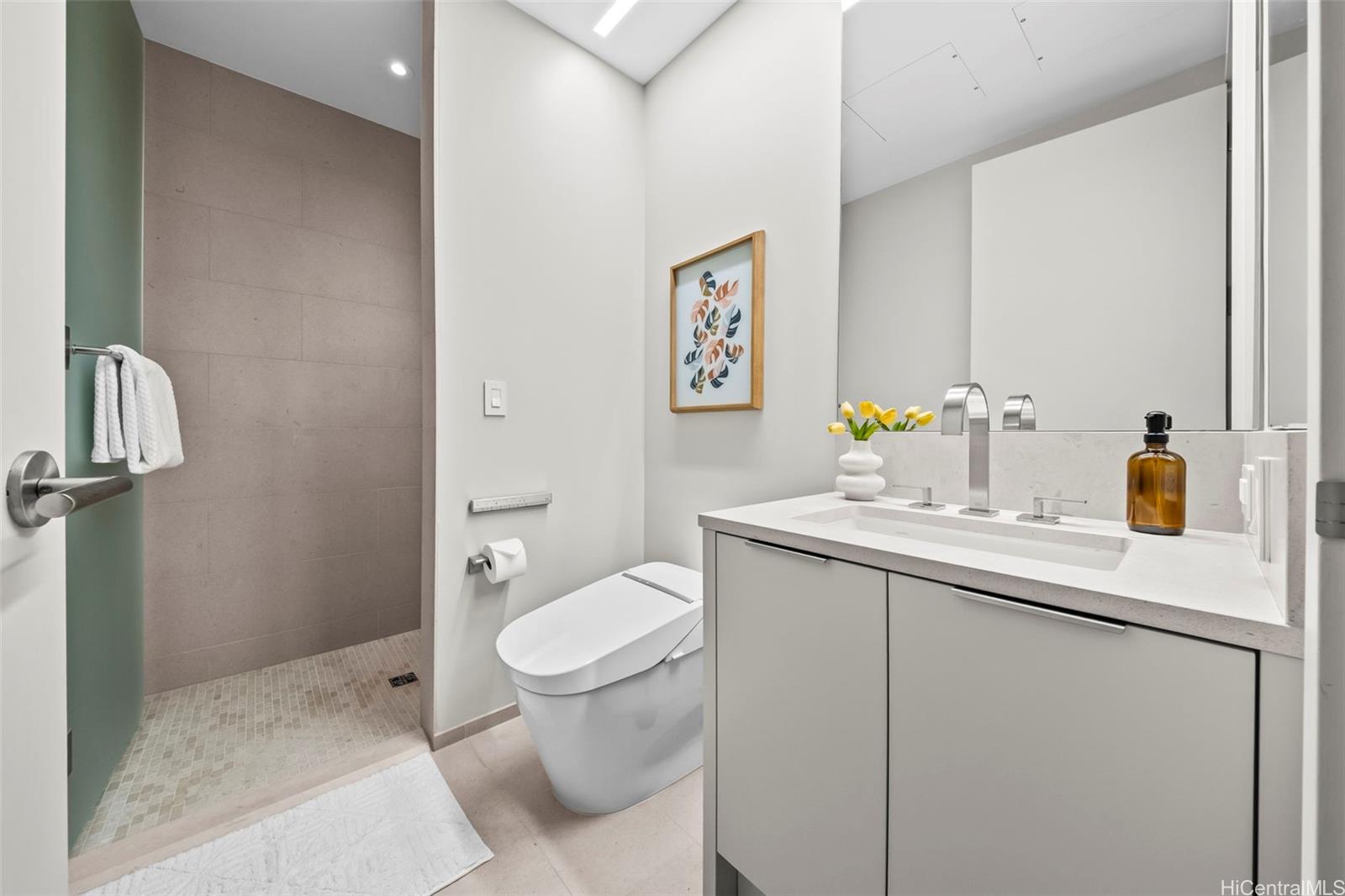 Park Lane condo # 8404, Honolulu, Hawaii - photo 14 of 20