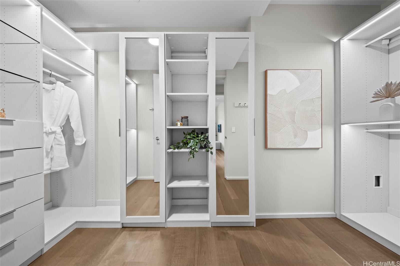 Park Lane condo # 8404, Honolulu, Hawaii - photo 18 of 20