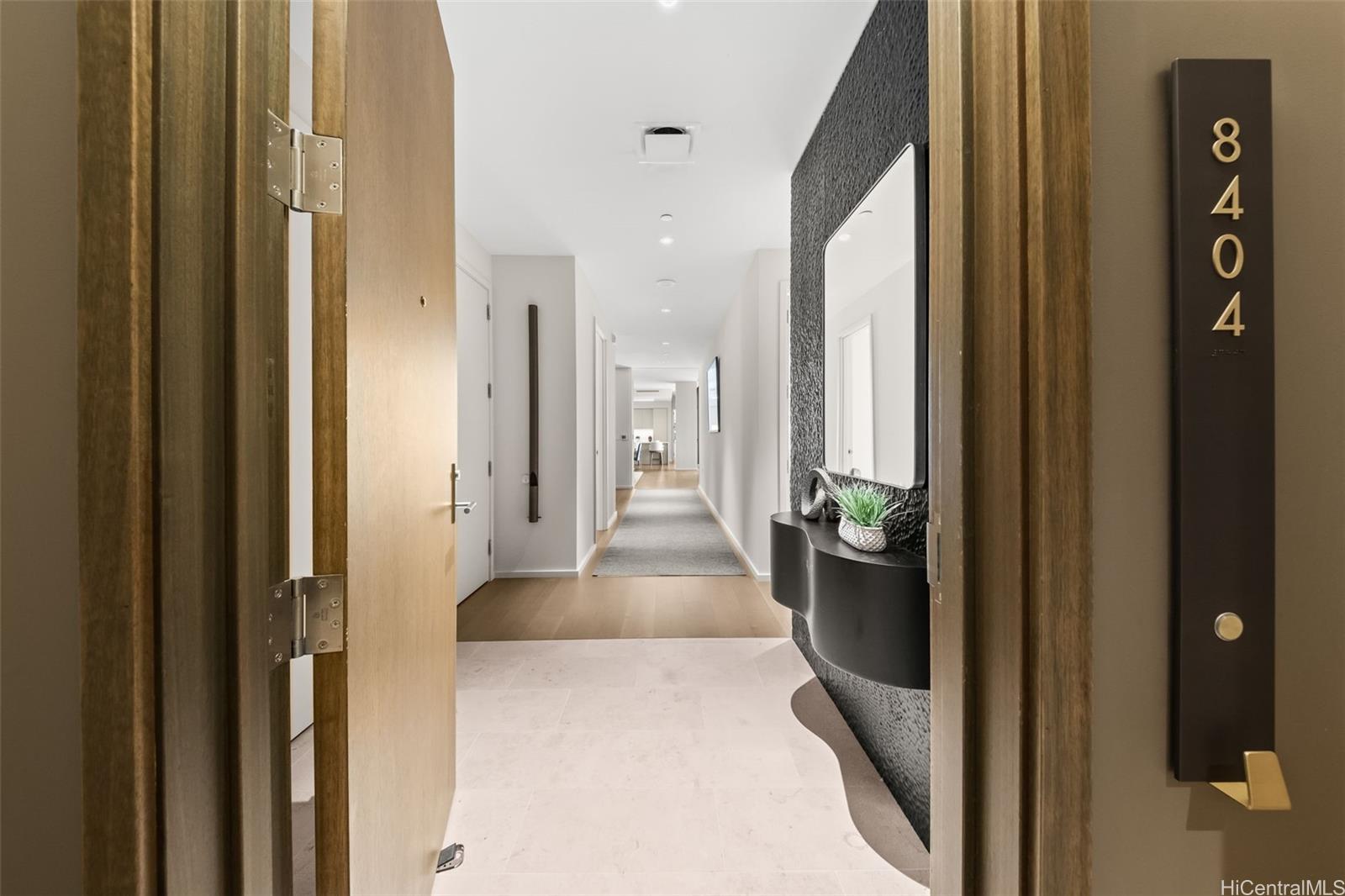 Park Lane condo # 8404, Honolulu, Hawaii - photo 3 of 20