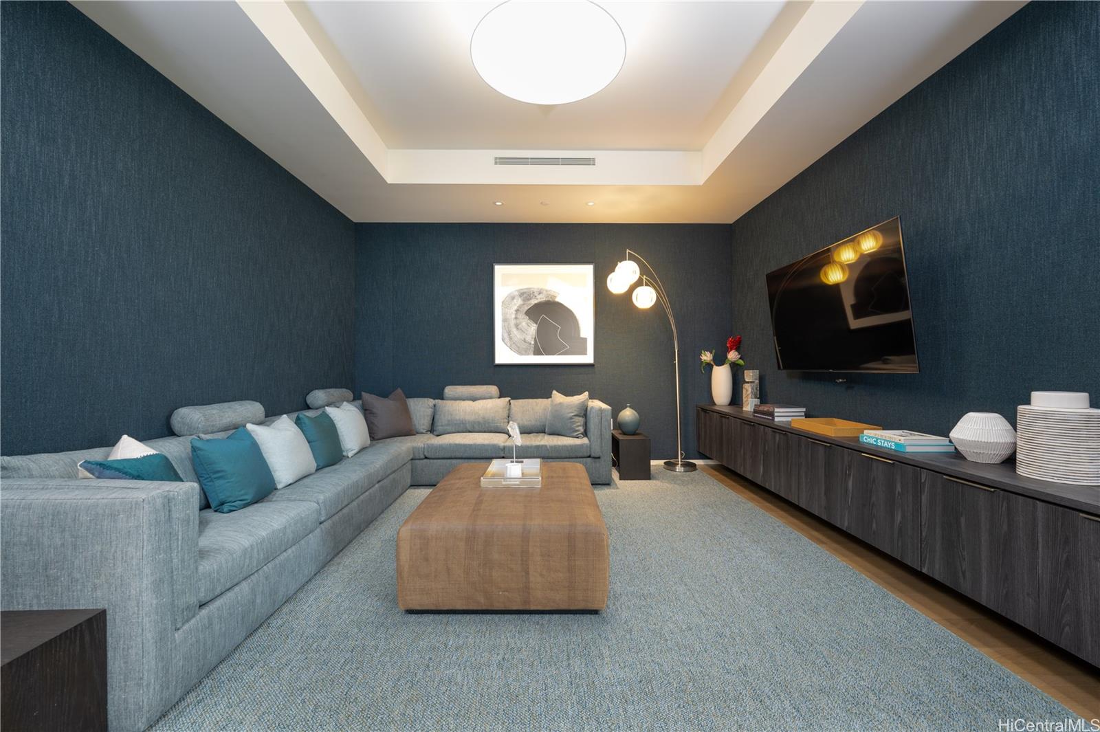 Park Lane condo # 8404, Honolulu, Hawaii - photo 4 of 18