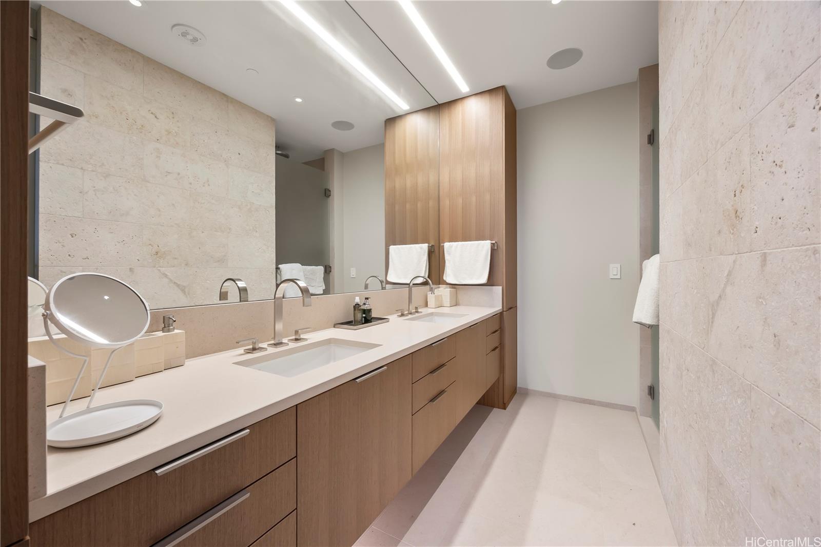 Park Lane condo # 8601, Honolulu, Hawaii - photo 16 of 25