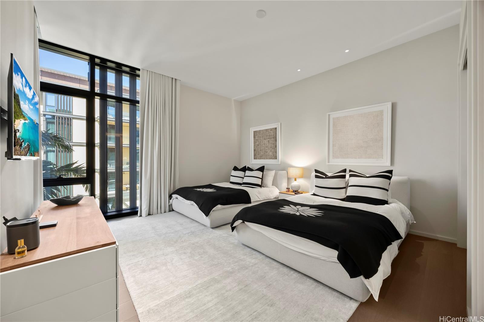 Park Lane condo # 8601, Honolulu, Hawaii - photo 19 of 25