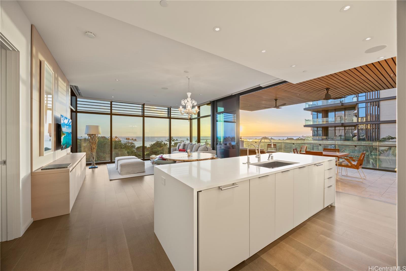 Park Lane condo # 8601, Honolulu, Hawaii - photo 10 of 25