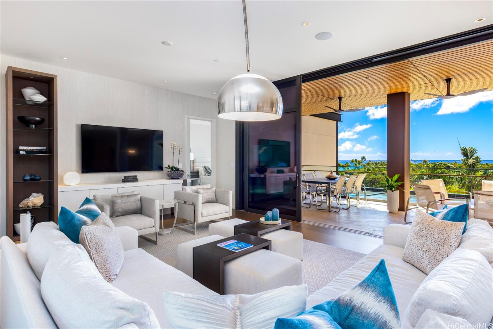 Park Lane condo # 8604, Honolulu, Hawaii - photo 2 of 25