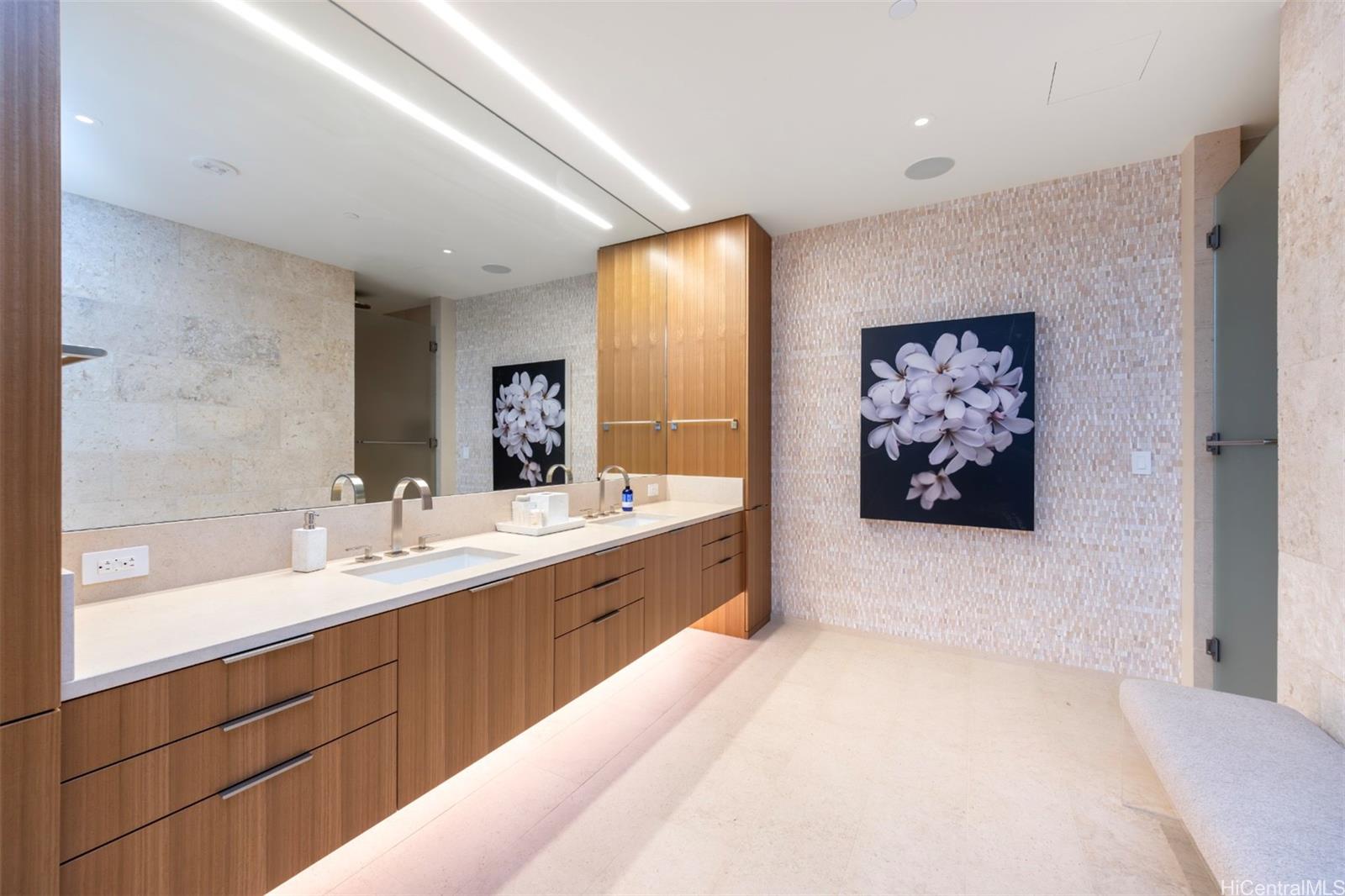 Park Lane condo # 8604, Honolulu, Hawaii - photo 15 of 25