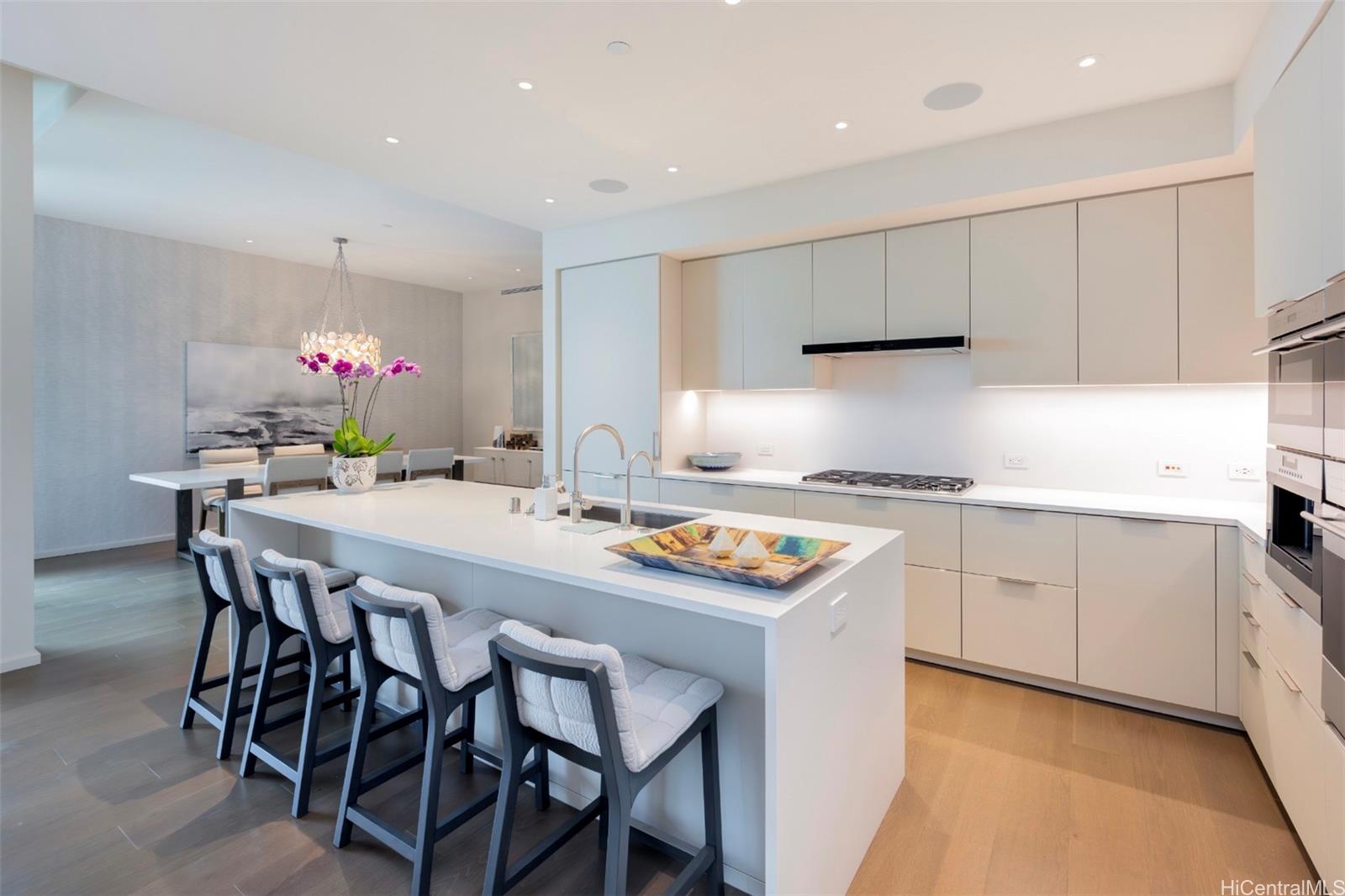 Park Lane condo # 8604, Honolulu, Hawaii - photo 8 of 25