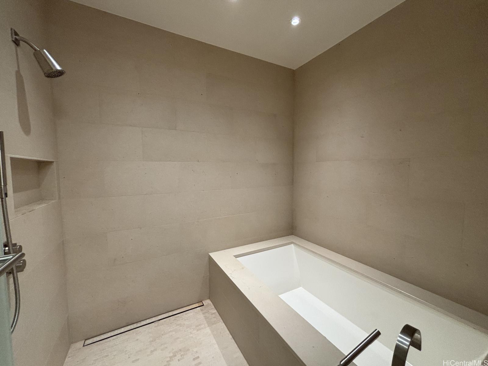 1388 Ala Moana Blvd Honolulu - Rental - photo 20 of 25