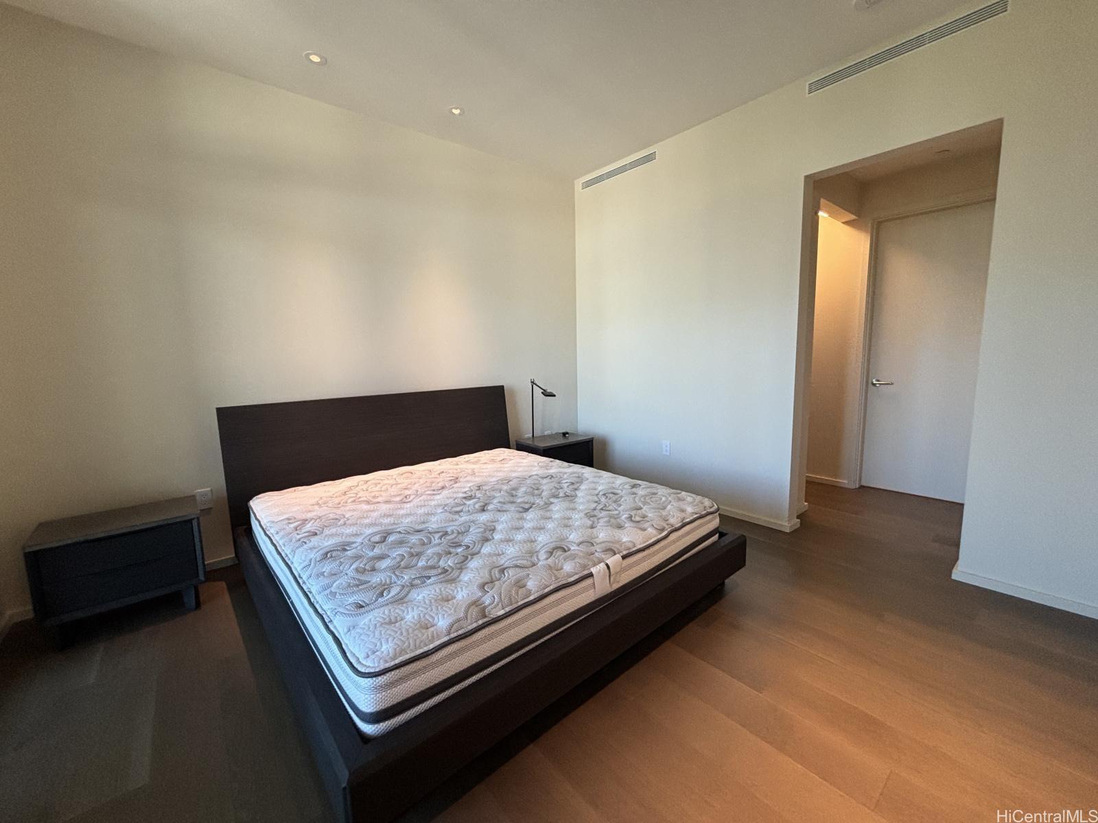 1388 Ala Moana Blvd Honolulu - Rental - photo 7 of 25